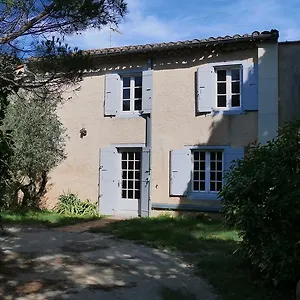 La Maison D'en Face Hébergement de vacances Saint-Affrique-les-Montagnes